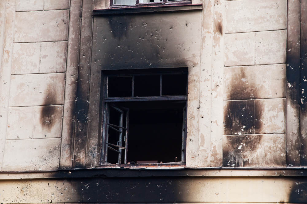 Why Does My Home Still Smell Like Smoke After Fire Repairs?